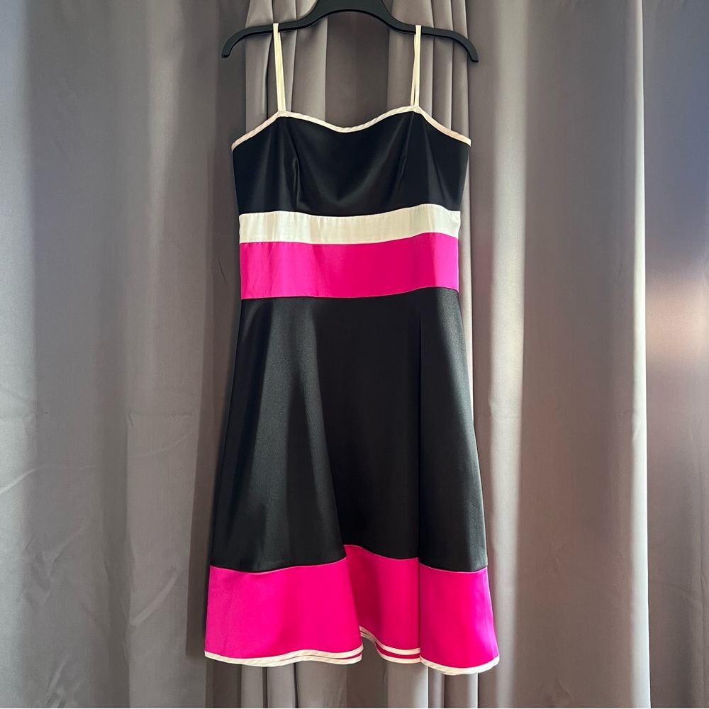 Juniors Black Spaghetti Strap Mini with White & Fuschia Color Bands. Size 11.